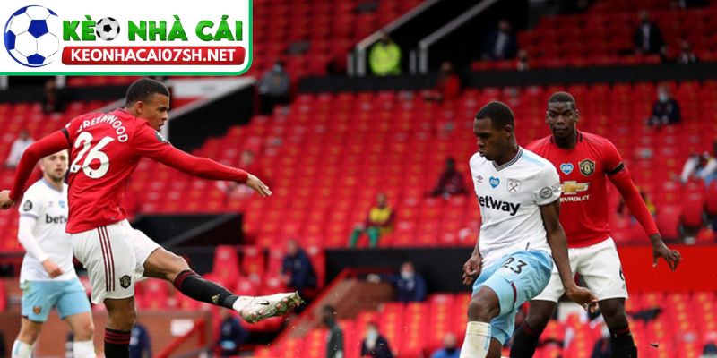 West Ham vs MU (03:15 11/02): VAR gây tranh cãi, kịch tính nghẹt thở phút 90+6 4 Phút 90+6 nghẹt thở, MU giật lại 1 điểm quý giá