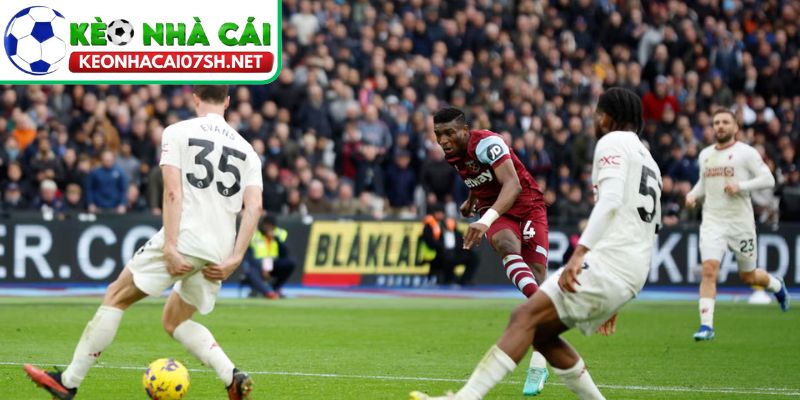 West Ham vs MU (03:15 11/02): VAR gây tranh cãi, kịch tính nghẹt thở phút 90+6 2 Thế trận giằng co, West Ham nhập cuộc tự tin